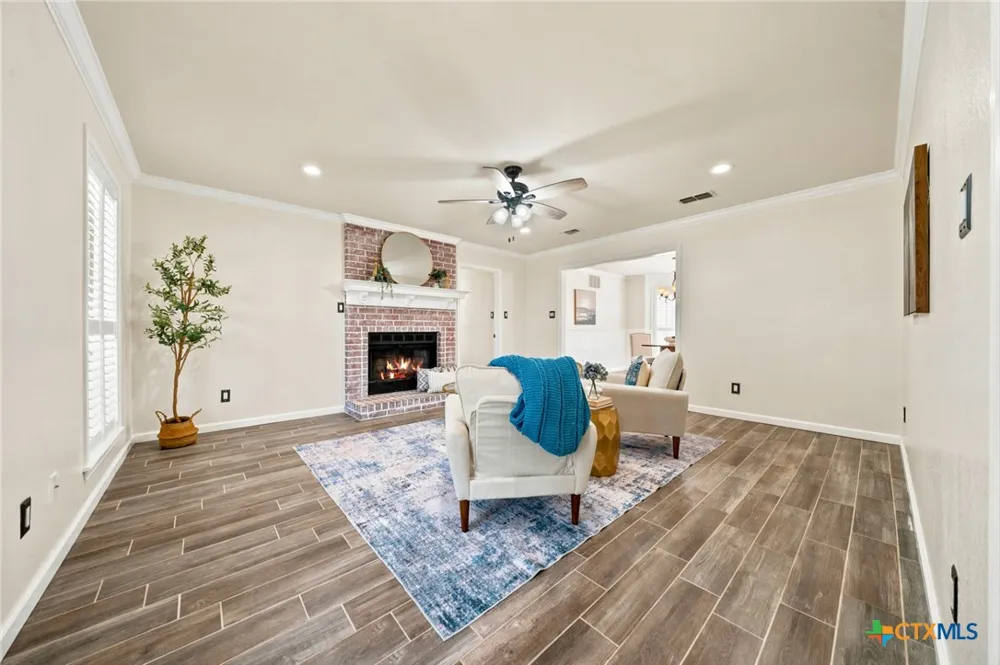 5112 Old Caufield Ranch Road McGregor, TX 76657