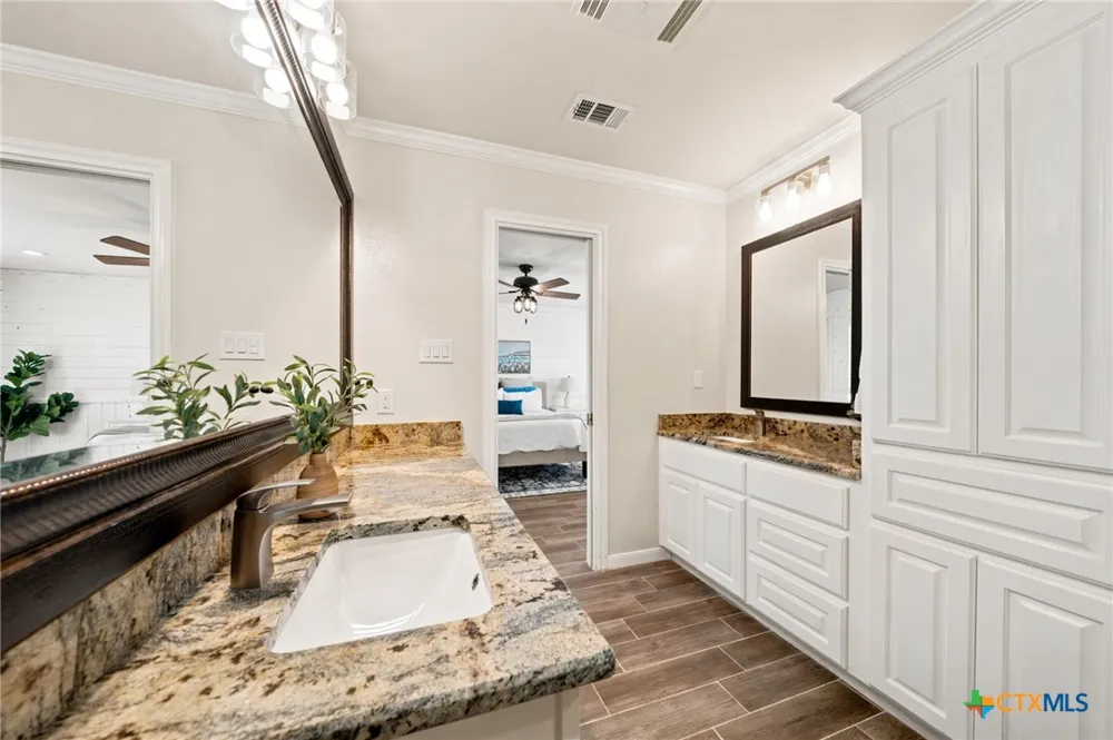 5112 Old Caufield Ranch Road McGregor, TX 76657
