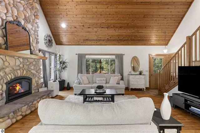 13229 Yates Road Copemish, MI 49625