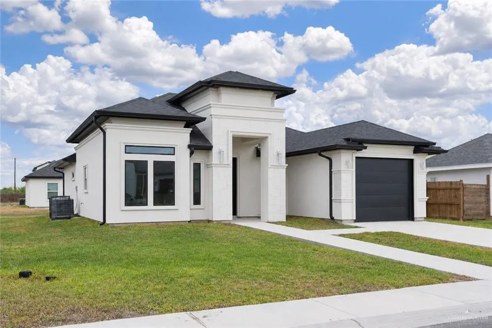 485 Santiago Street La Feria, TX 78559
