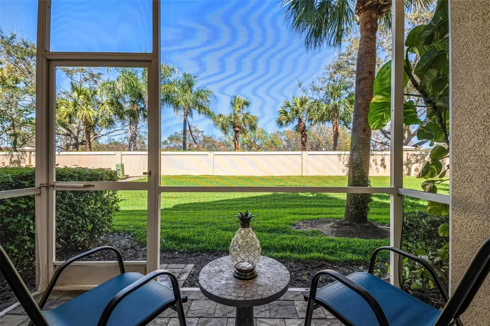 3423 PARK RIDGE CIRCLE #19-101 Sarasota, FL 34243