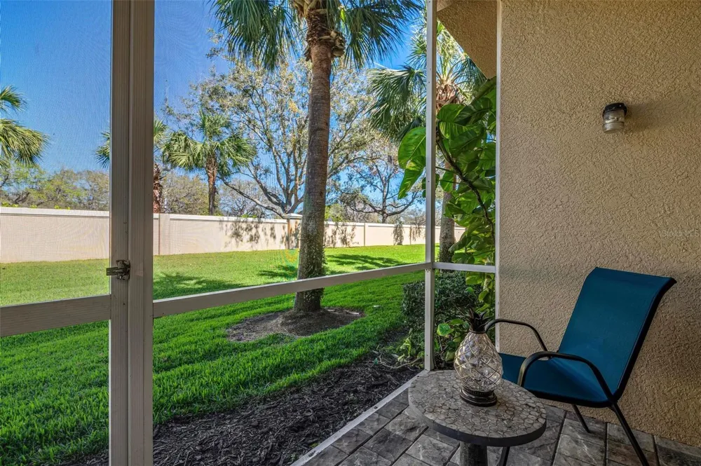 3423 PARK RIDGE CIRCLE #19-101 Sarasota, FL 34243