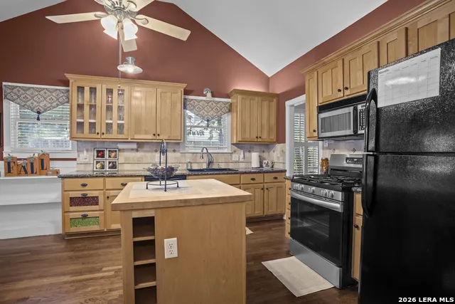 144 Greenlawn Dr San Antonio, TX 78201