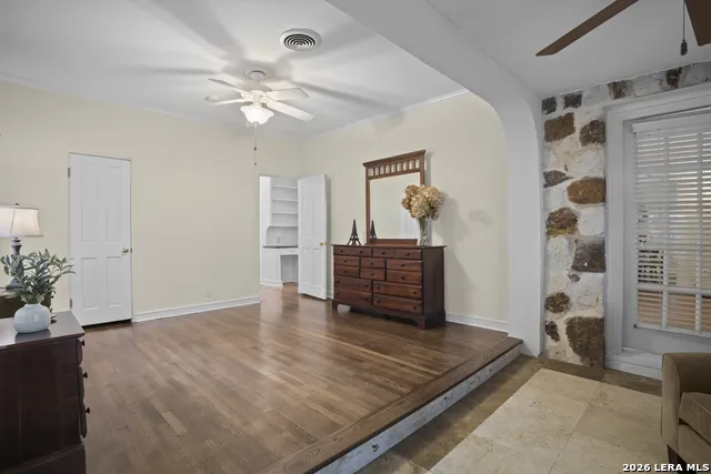 144 Greenlawn Dr San Antonio, TX 78201
