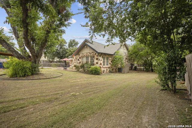 144 Greenlawn Dr San Antonio, TX 78201