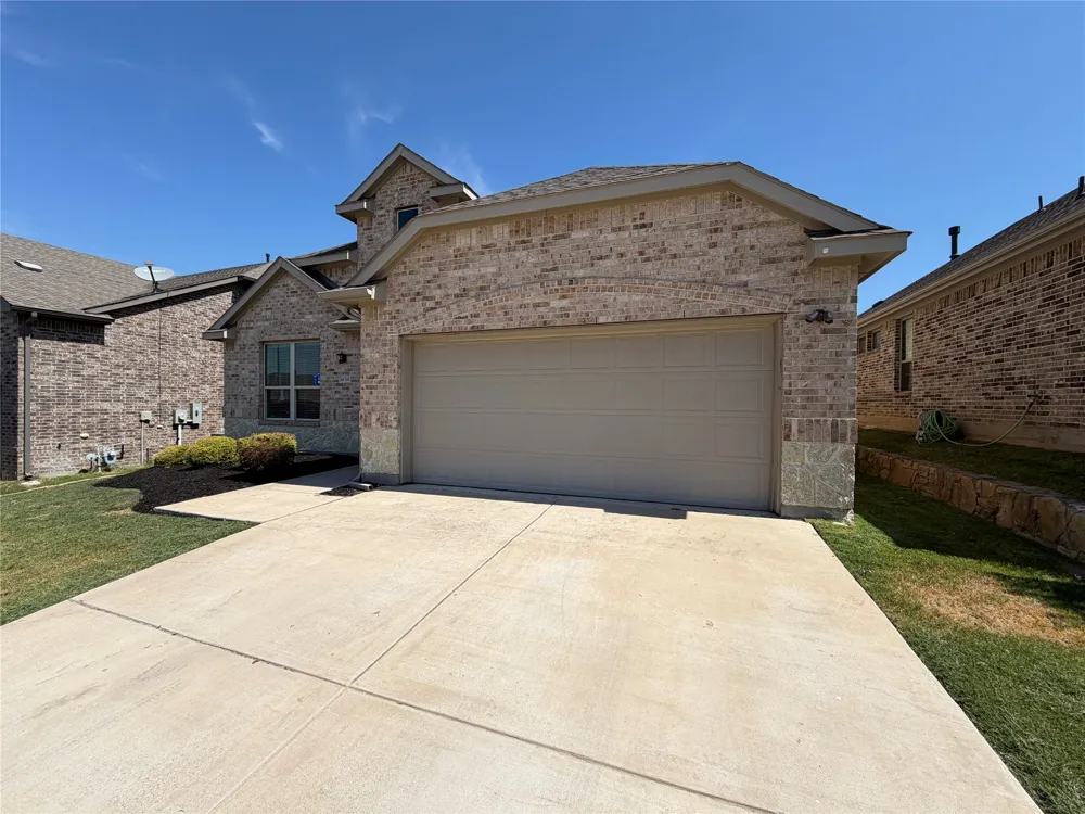 14316 Spitfire Trail Fort Worth, TX 76262