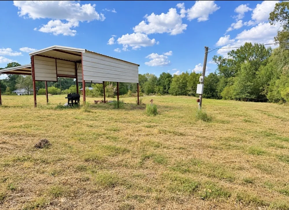 CR 44240 Powderly, TX 75473