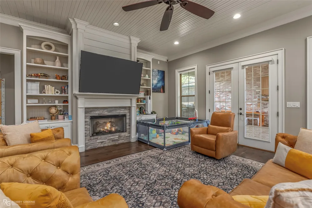 106 Vieux Carre Bossier City, LA 71111