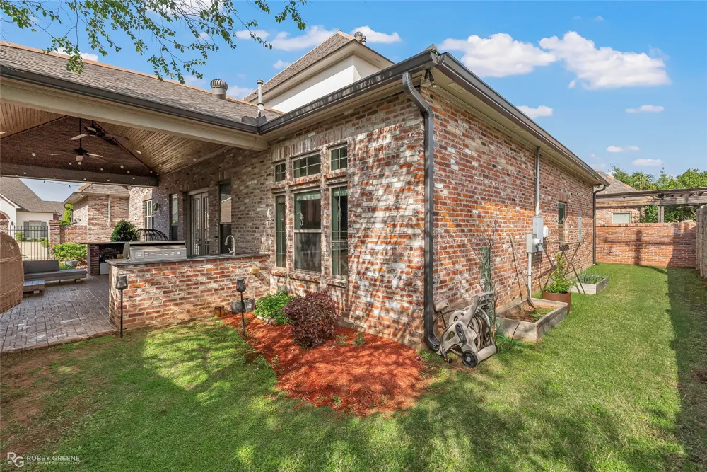 106 Vieux Carre Bossier City, LA 71111