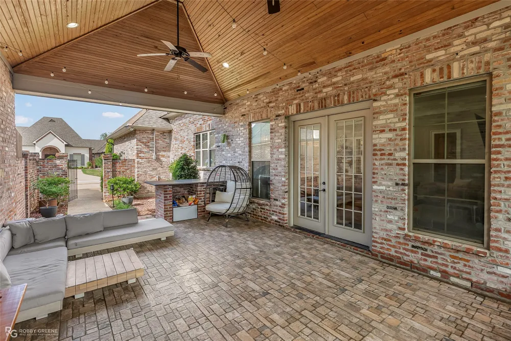 106 Vieux Carre Bossier City, LA 71111