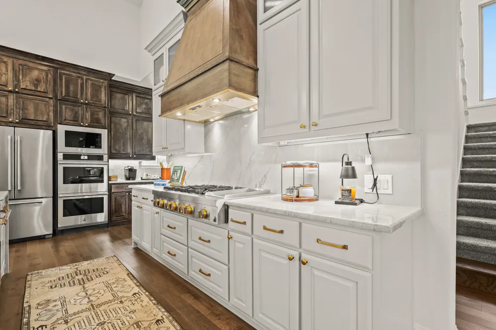 324 Chapel View Court Heath, TX 75032