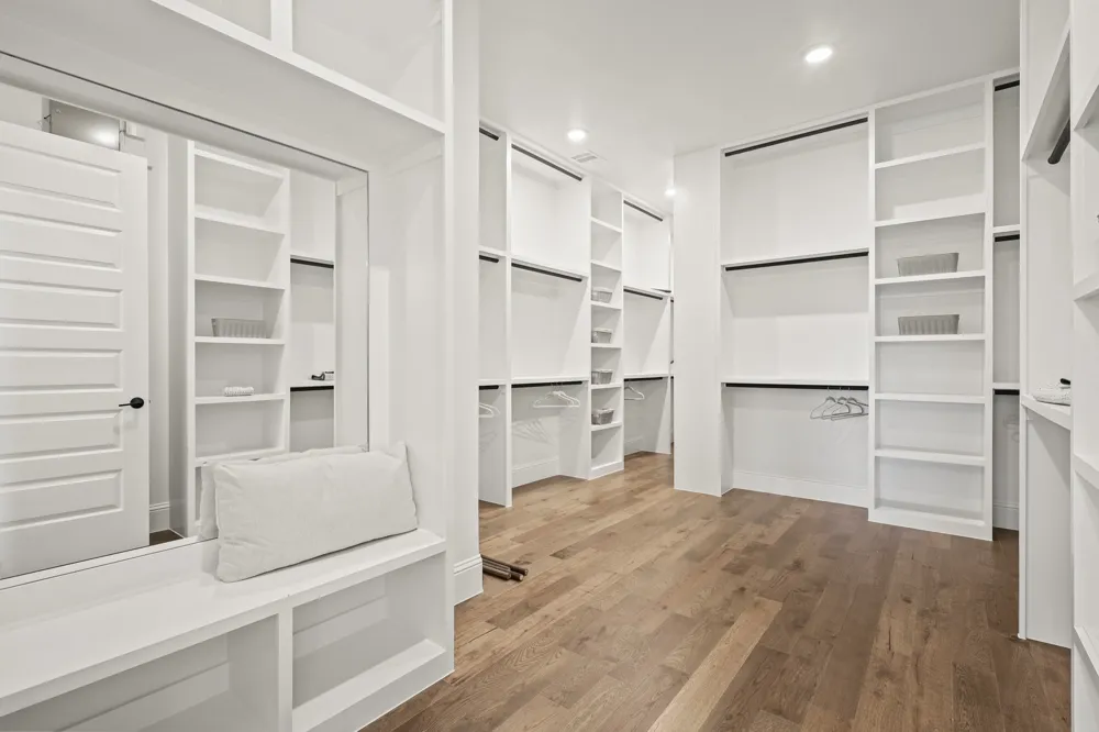 324 Chapel View Court Heath, TX 75032