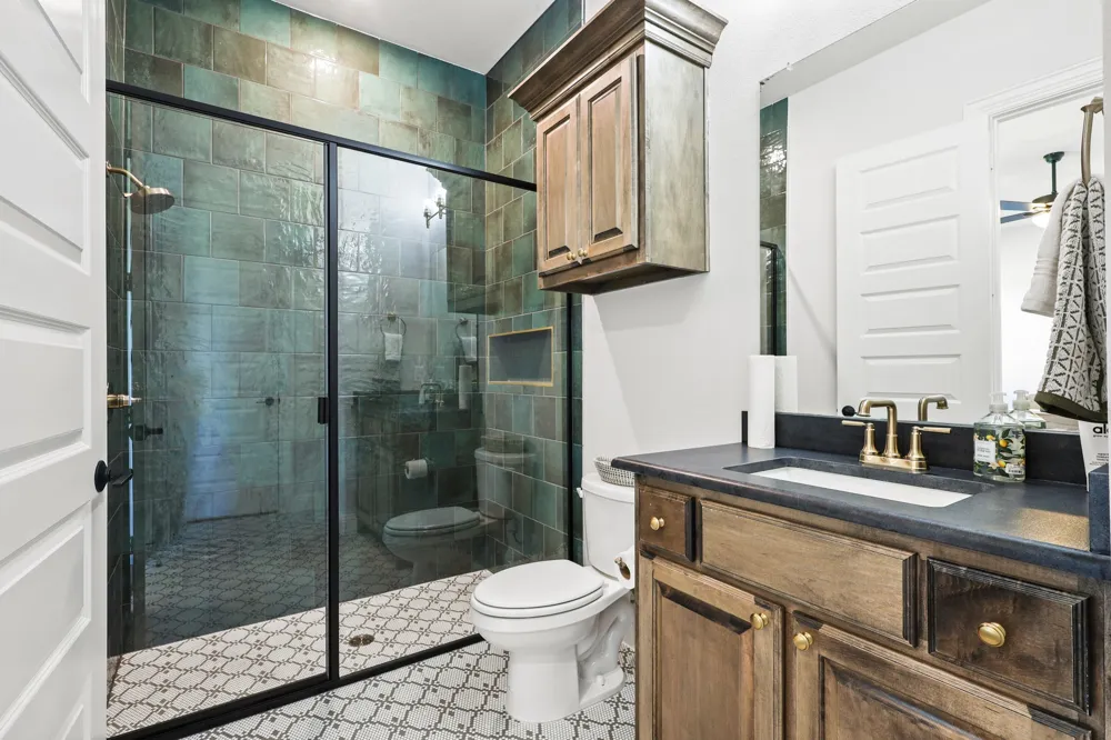 324 Chapel View Court Heath, TX 75032