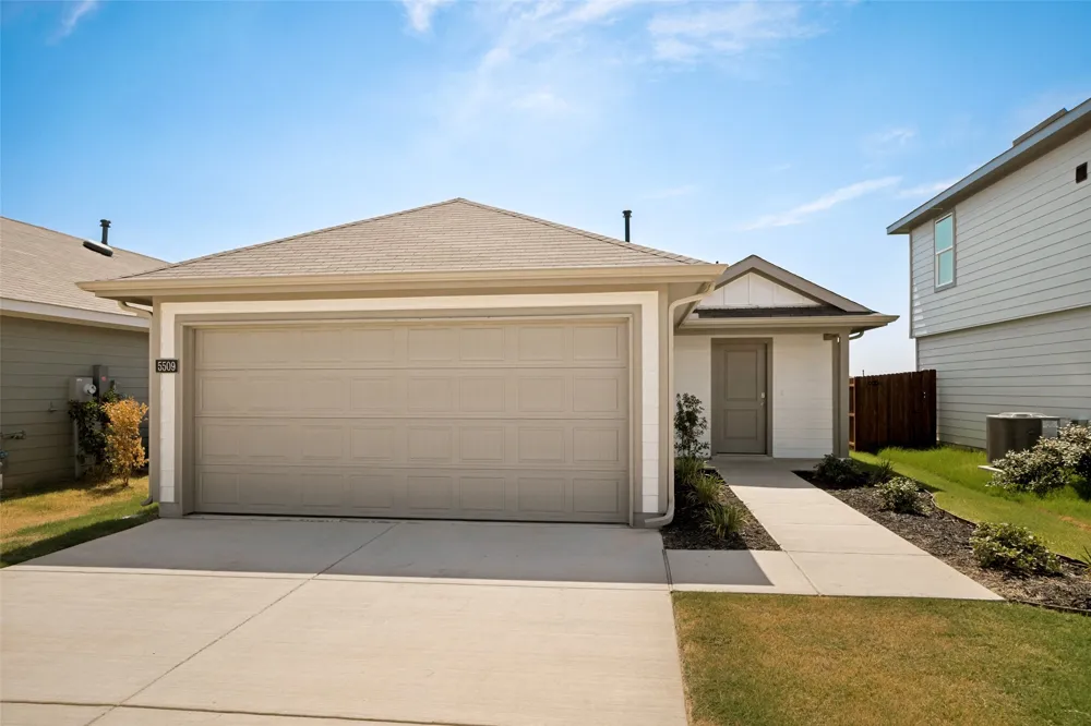 5509 Flannel Lane Denton, TX 76249