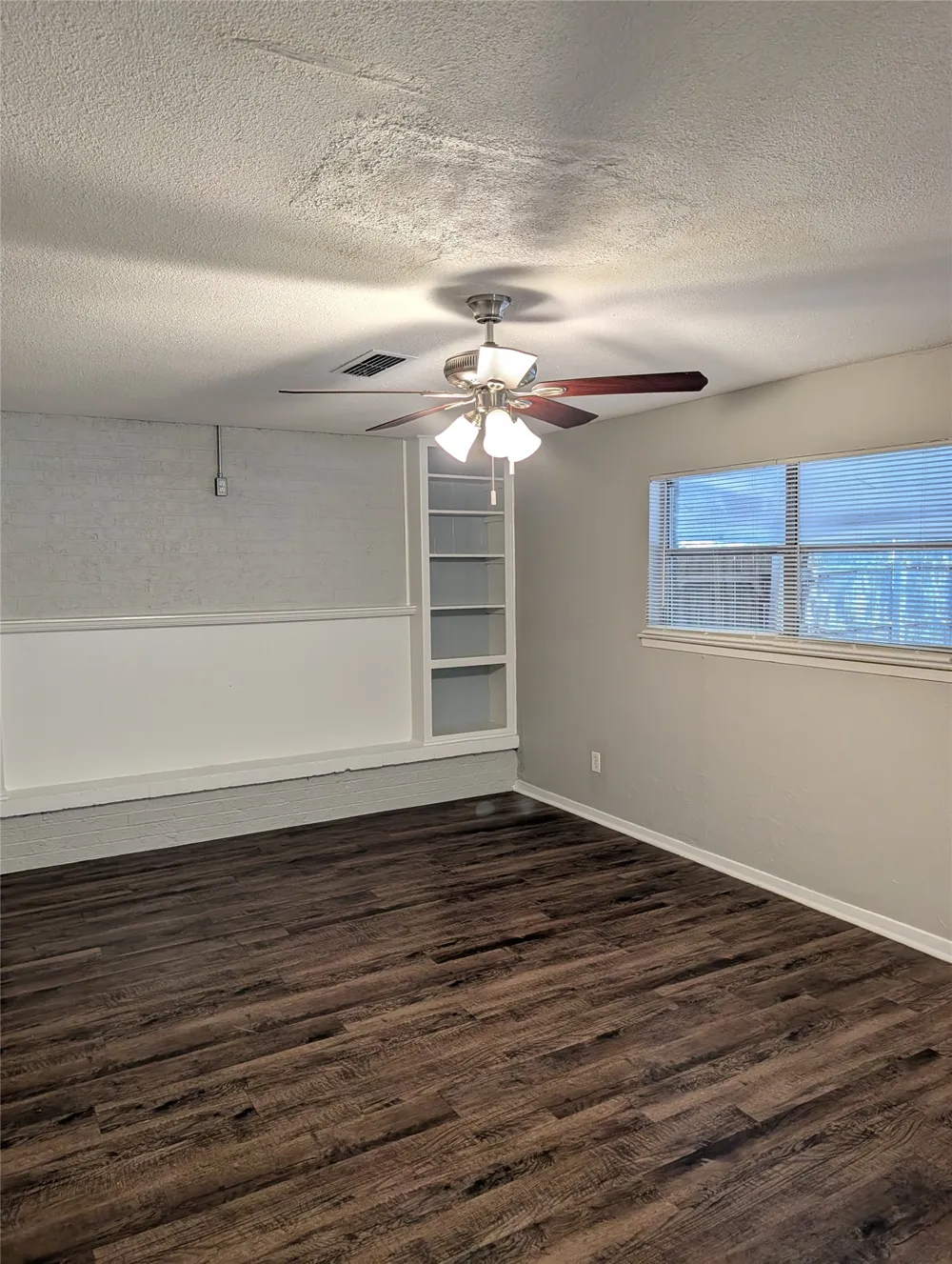 2558 Duringer Road Fort Worth, TX 76133