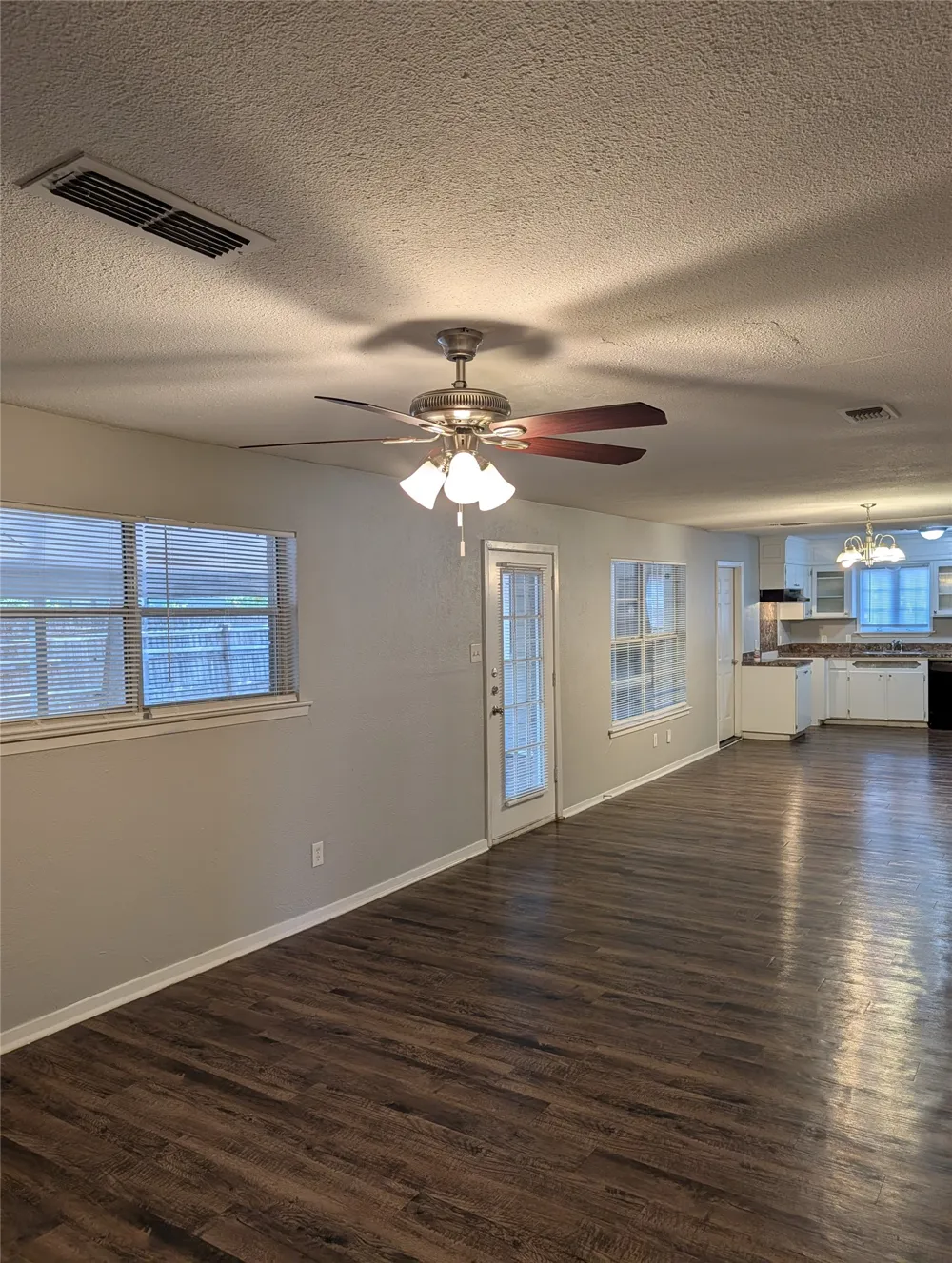 2558 Duringer Road Fort Worth, TX 76133