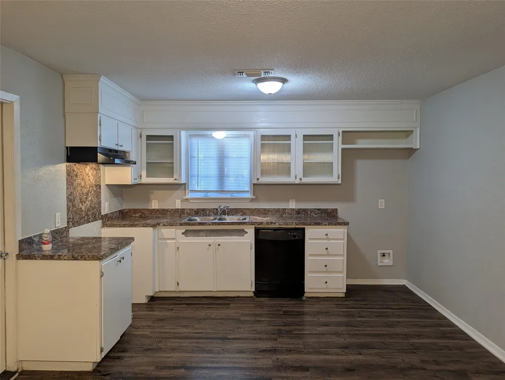 2558 Duringer Road Fort Worth, TX 76133