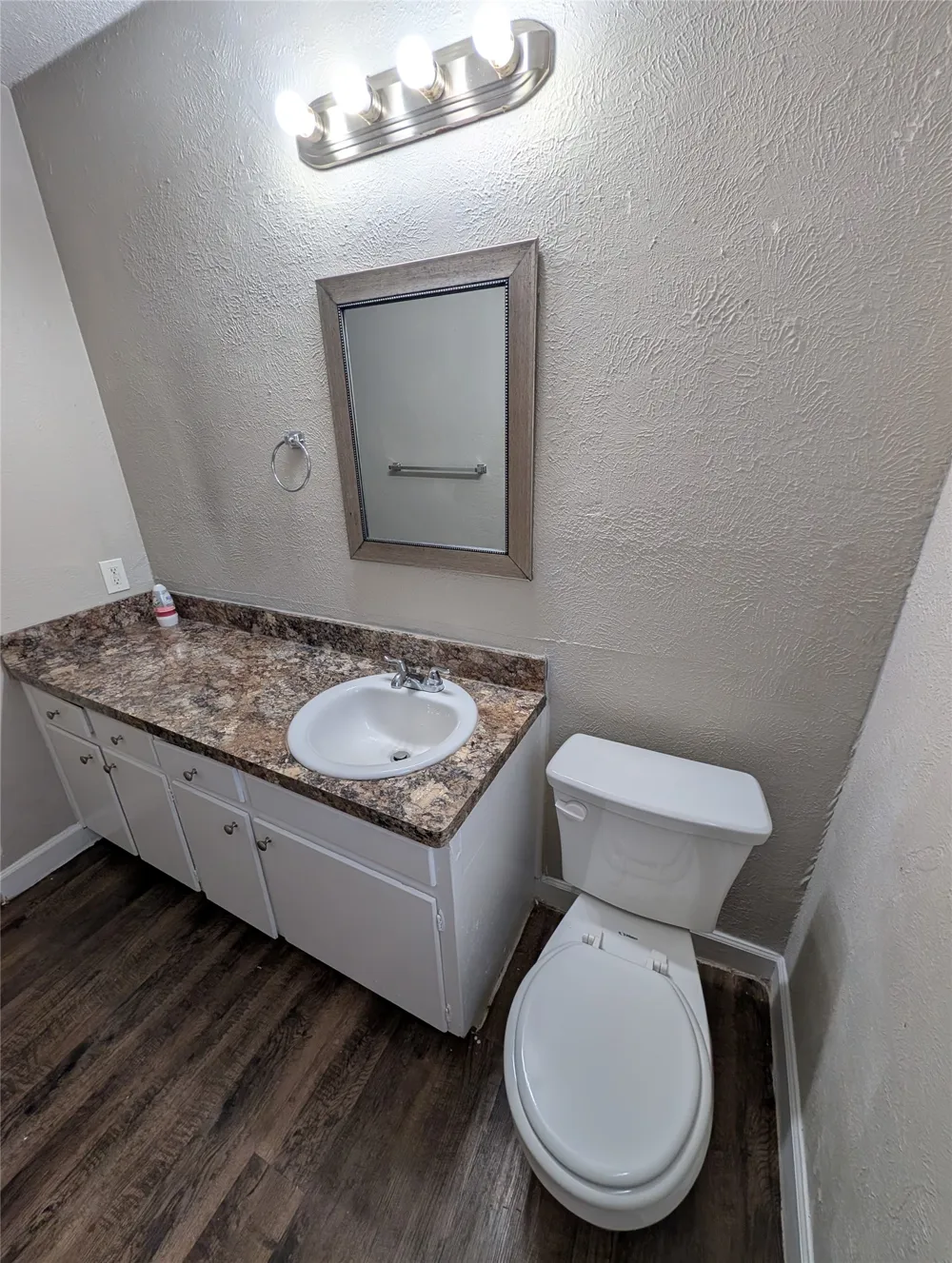 2558 Duringer Road Fort Worth, TX 76133