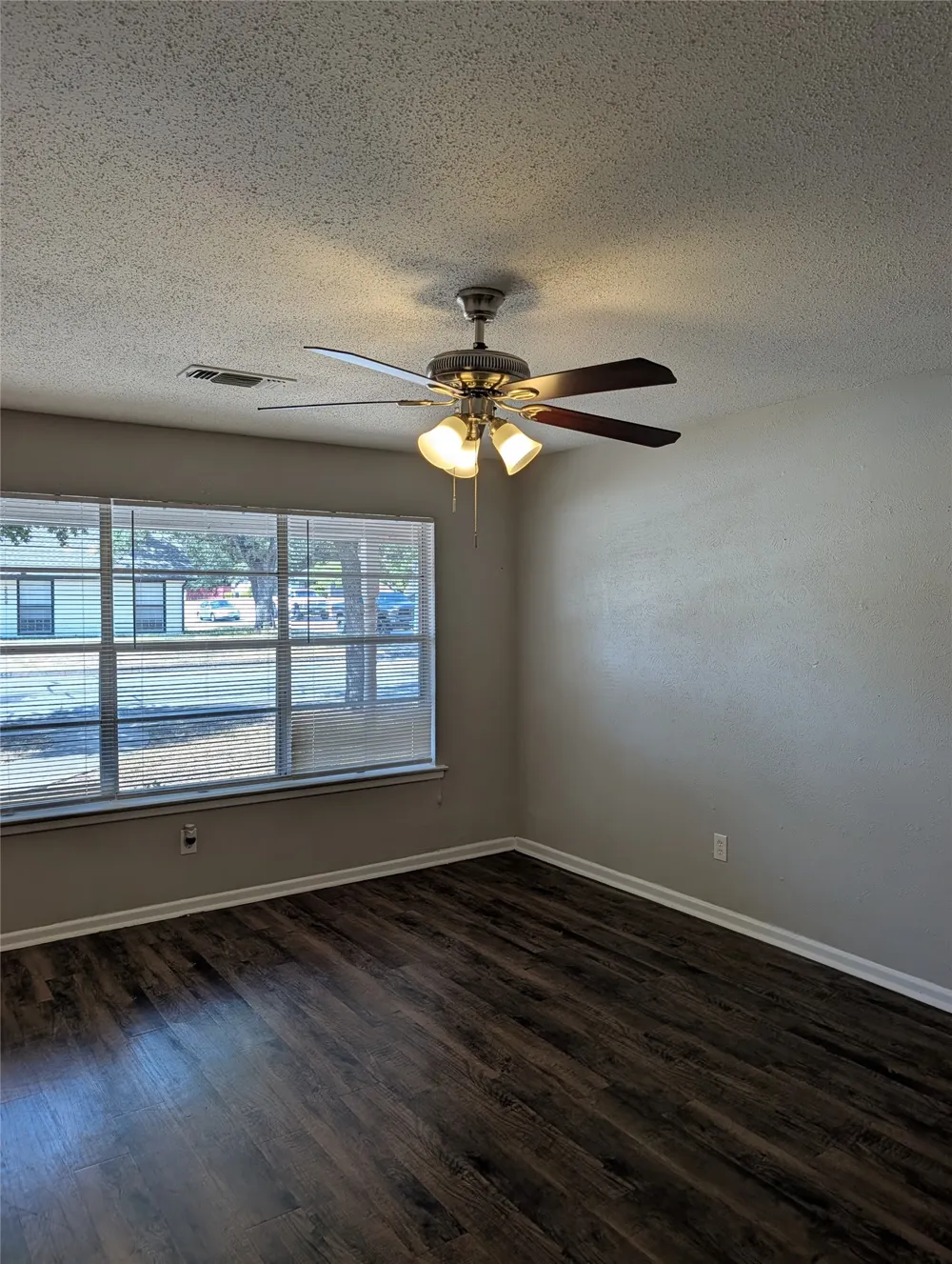 2558 Duringer Road Fort Worth, TX 76133