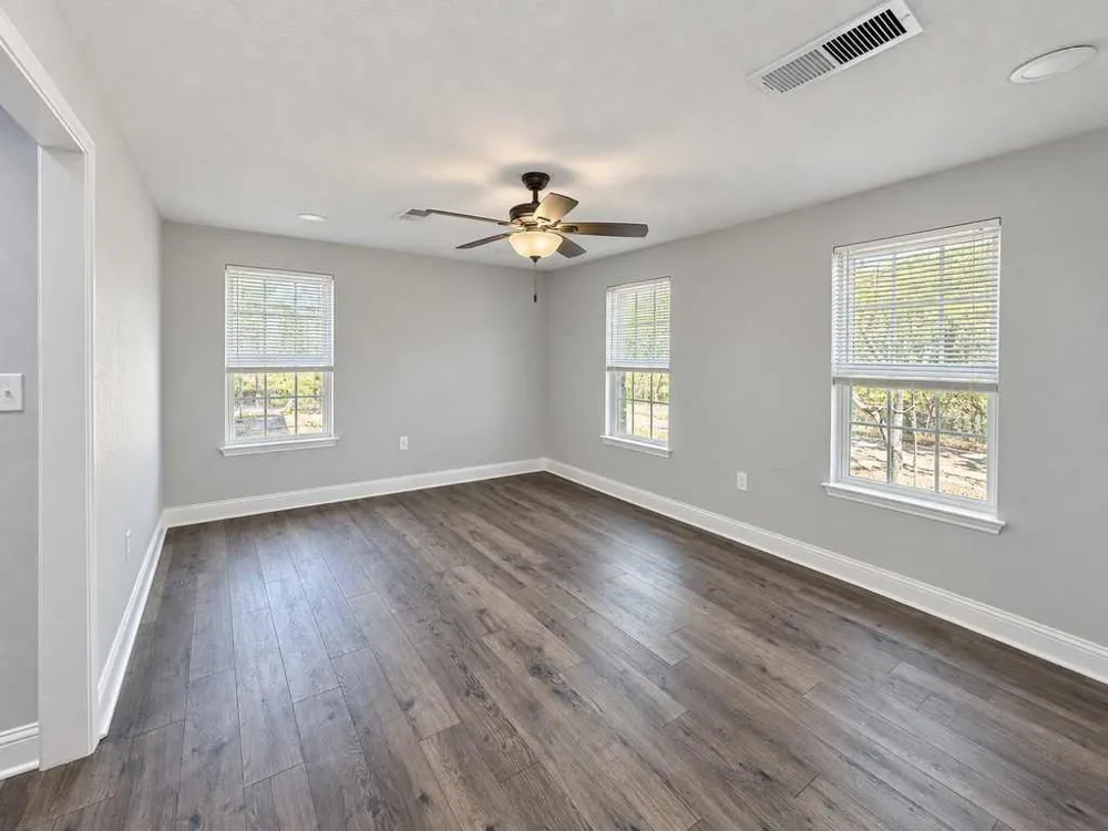 1115 W Main Street Gatesville, TX 76528