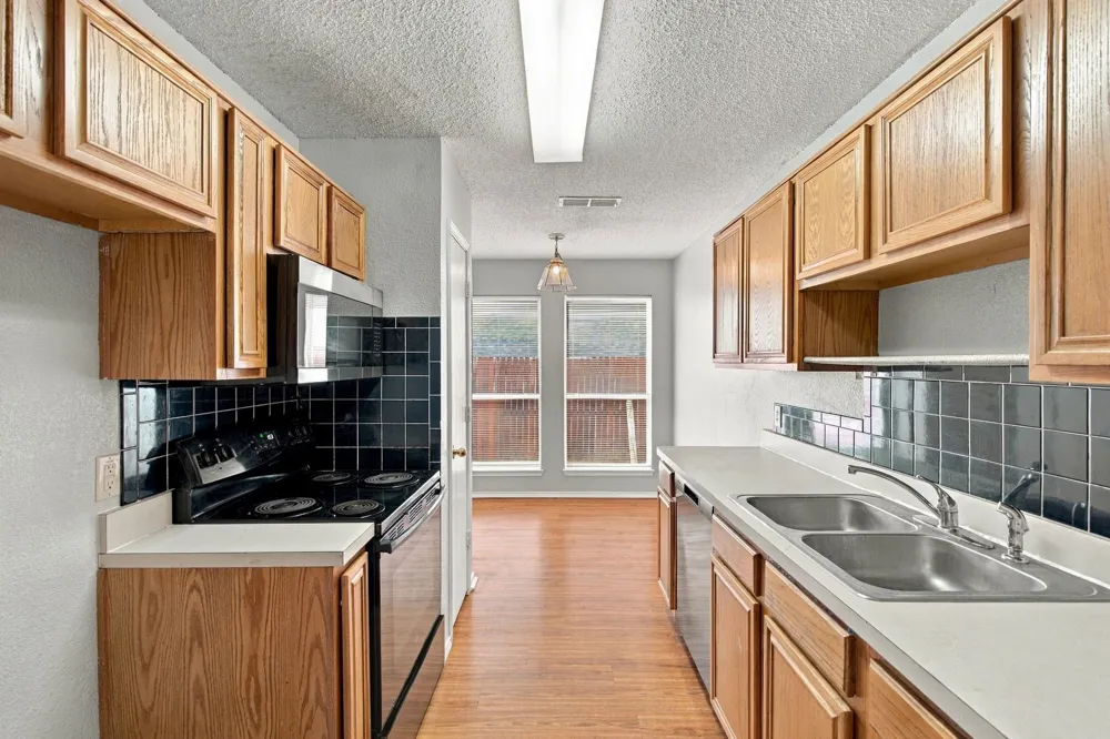 6433 Riverwater Trail Fort Worth, TX 76179
