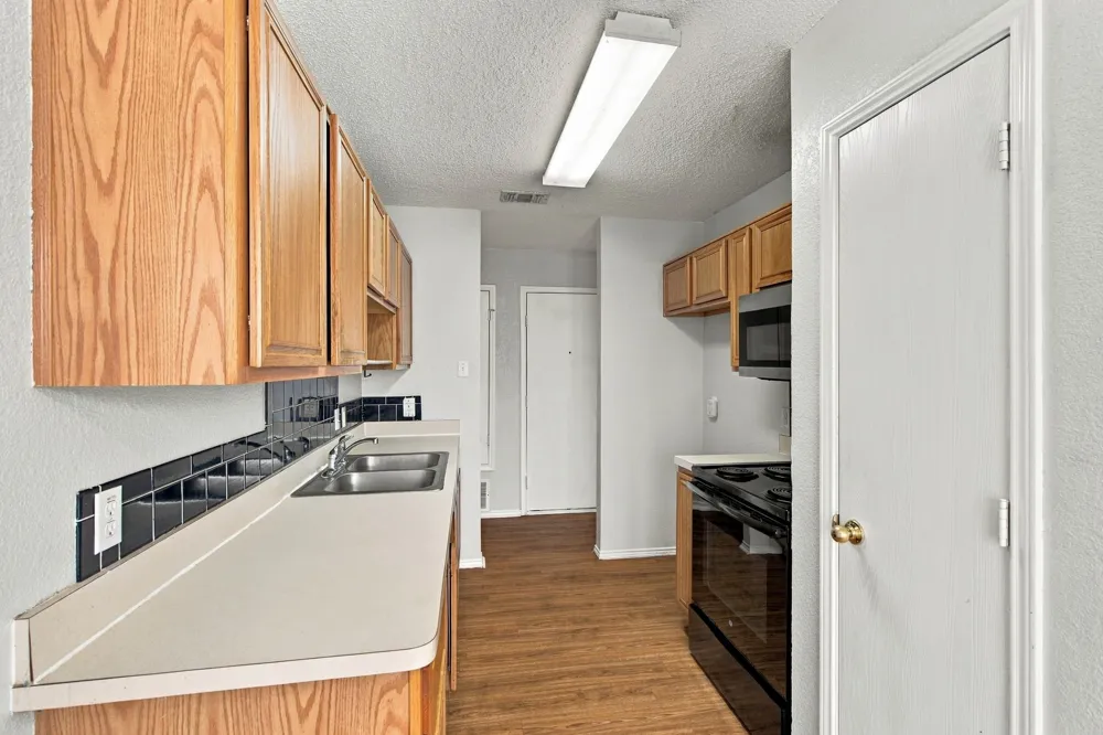 6433 Riverwater Trail Fort Worth, TX 76179