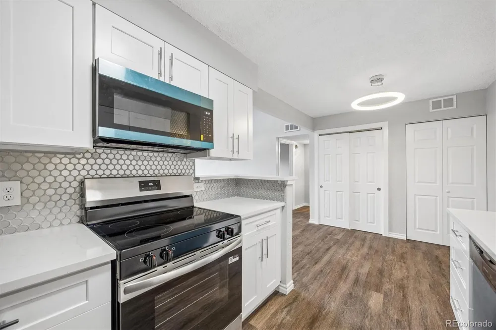 7000 W 20th Avenue #206 Lakewood, CO 80214