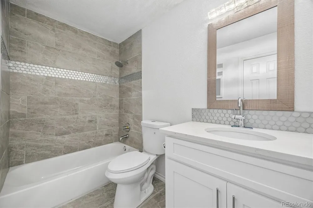 7000 W 20th Avenue #206 Lakewood, CO 80214