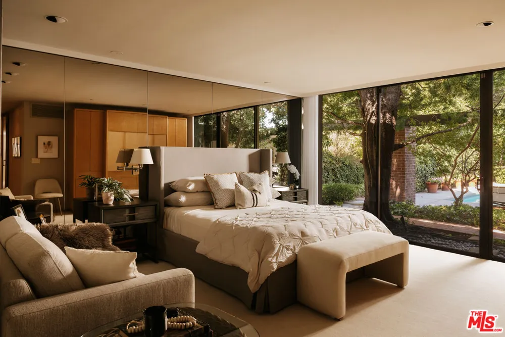 9225 Nightingale Drive Los Angeles, CA 90069