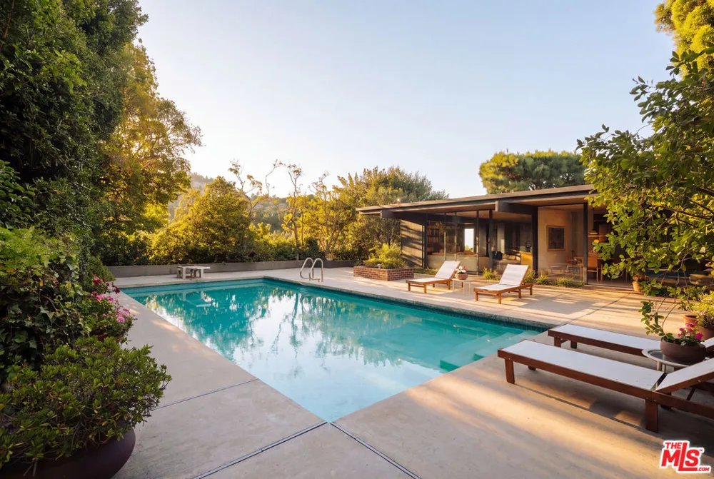 9225 Nightingale Drive Los Angeles, CA 90069