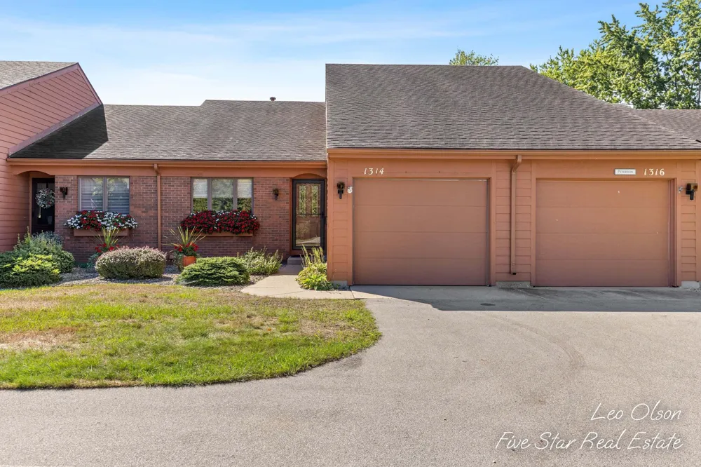 1314 Bent Tree Drive #75 Hudsonville, MI 49426