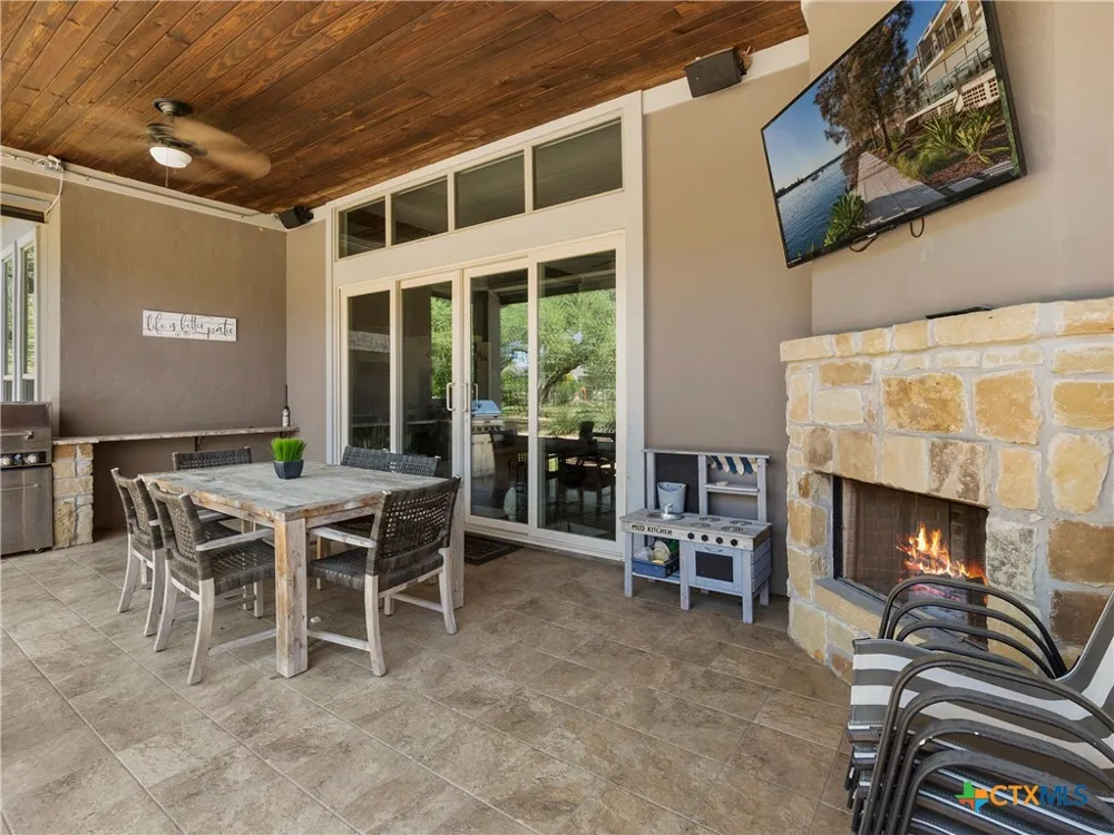 654 Copper Trace New Braunfels, TX 78132