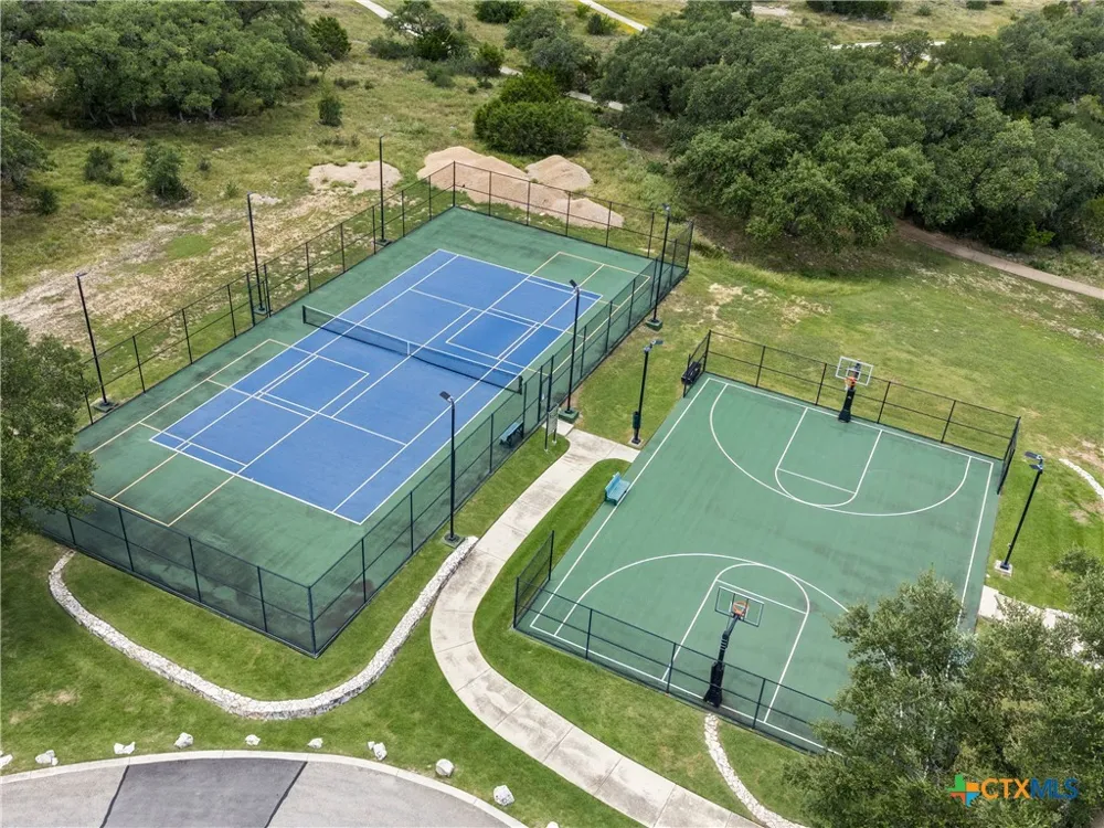 654 Copper Trace New Braunfels, TX 78132