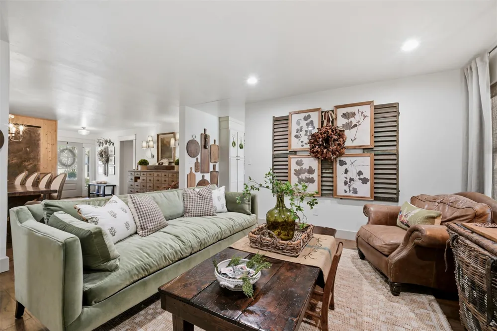 501 Five Lakes Sulphur, OK 73086