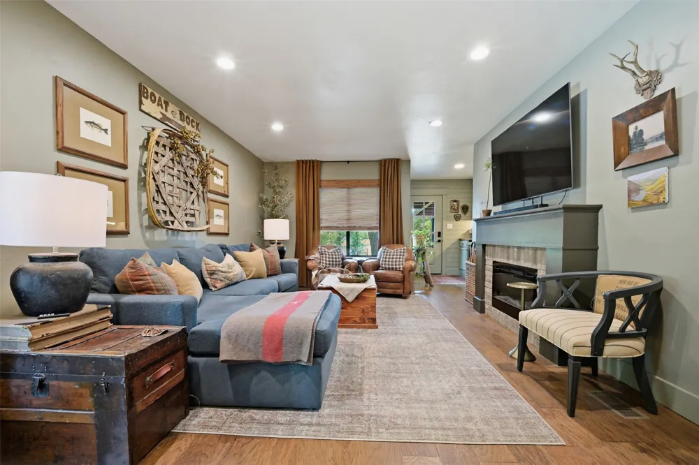 501 Five Lakes Sulphur, OK 73086