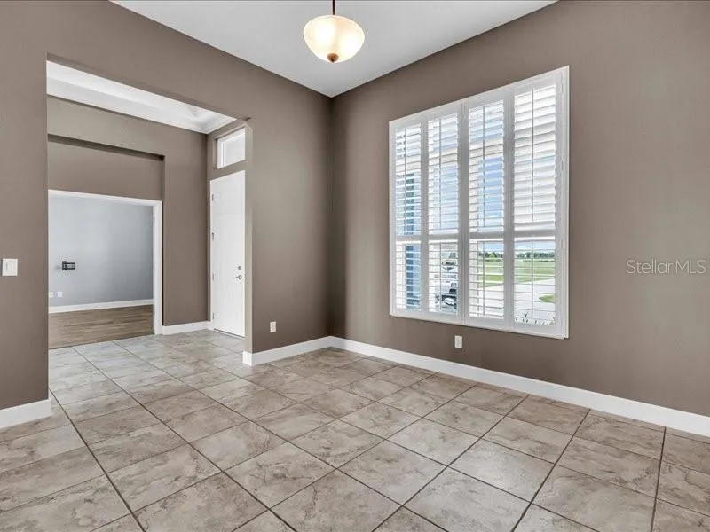 5054 LAKE TOSCANA DRIVE Wimauma, FL 33598