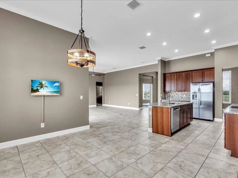 5054 LAKE TOSCANA DRIVE Wimauma, FL 33598