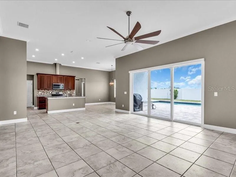 5054 LAKE TOSCANA DRIVE Wimauma, FL 33598