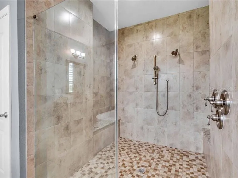 5054 LAKE TOSCANA DRIVE Wimauma, FL 33598