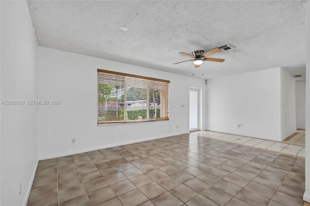 19920 SW 118th Pl Miami, FL 33177