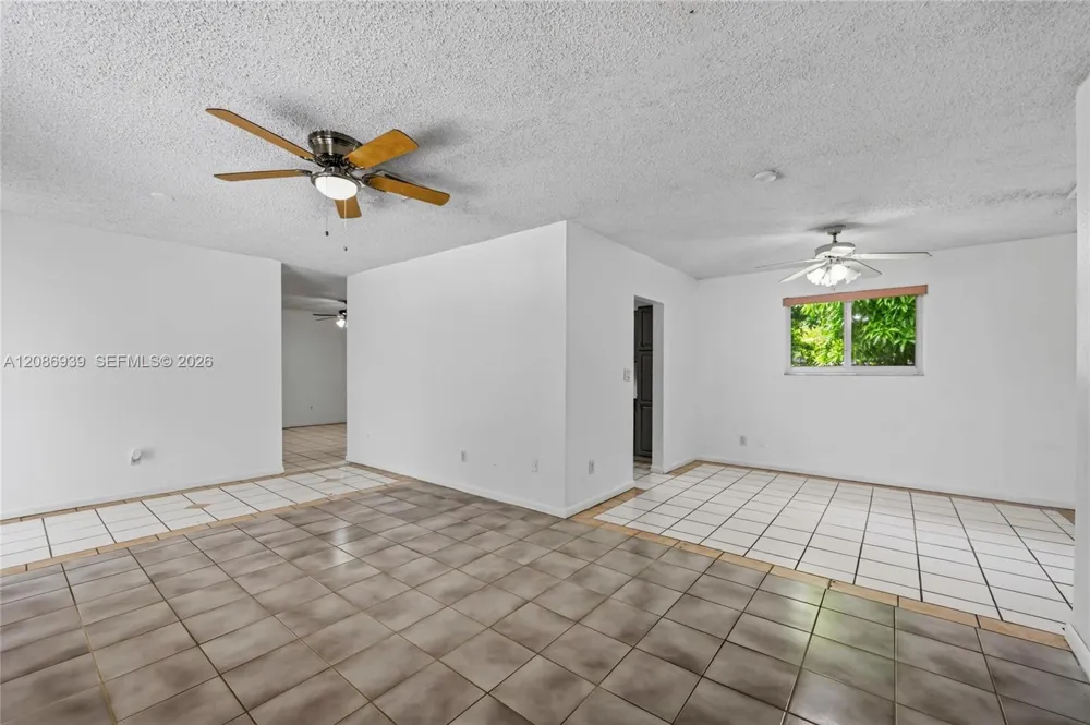 19920 SW 118th Pl Miami, FL 33177