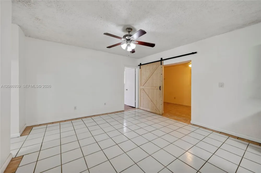 19920 SW 118th Pl Miami, FL 33177