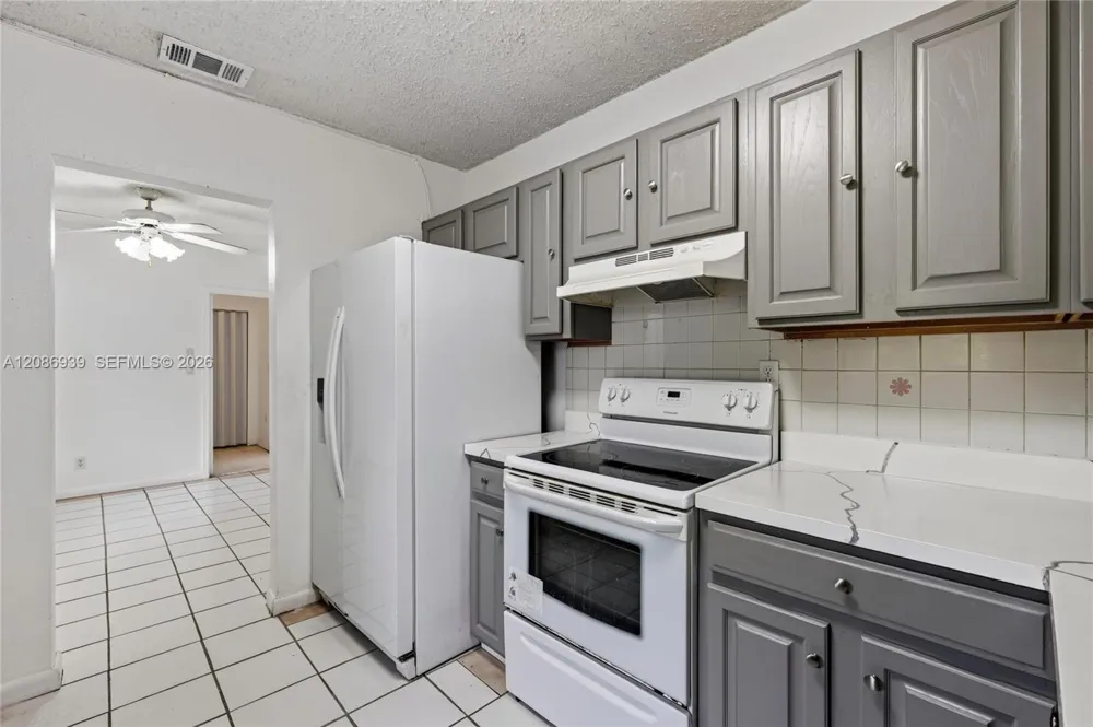 19920 SW 118th Pl Miami, FL 33177