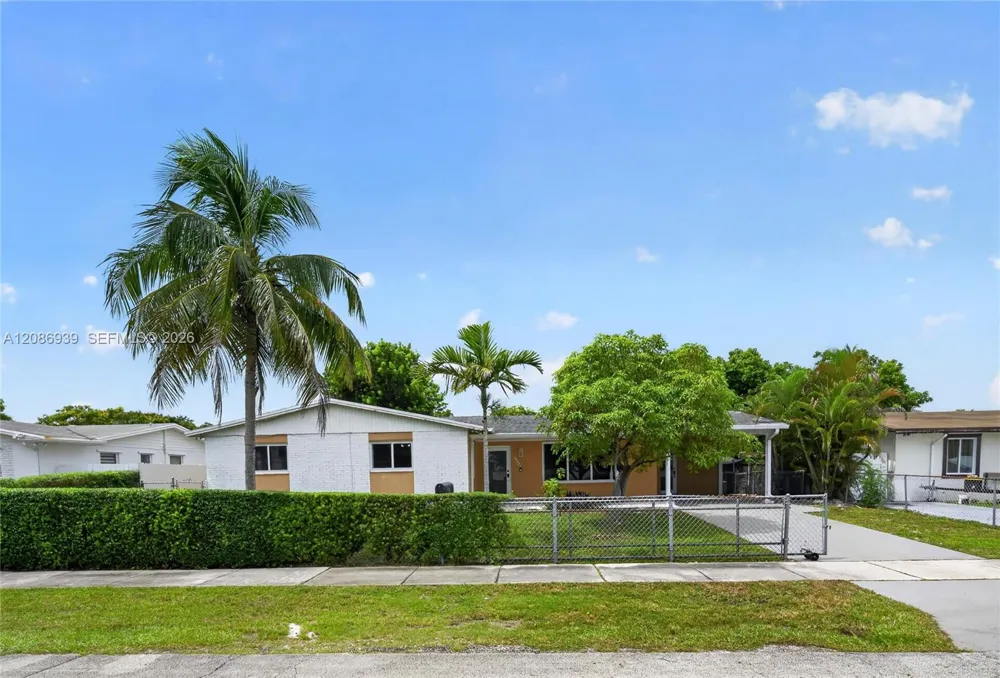 19920 SW 118th Pl Miami, FL 33177