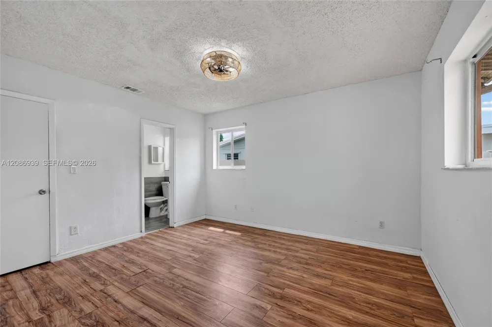 19920 SW 118th Pl Miami, FL 33177