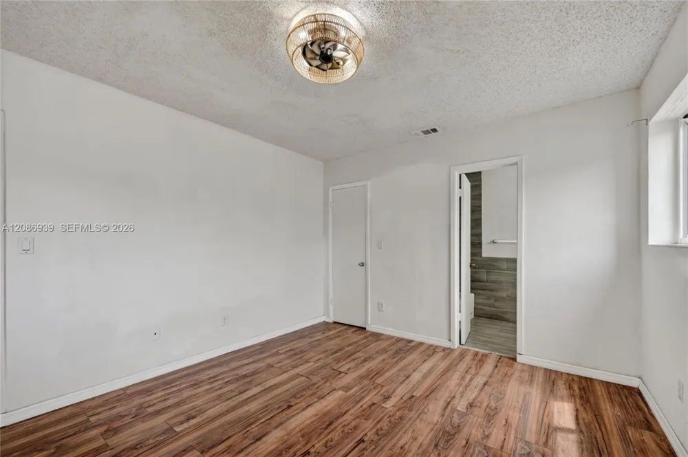 19920 SW 118th Pl Miami, FL 33177