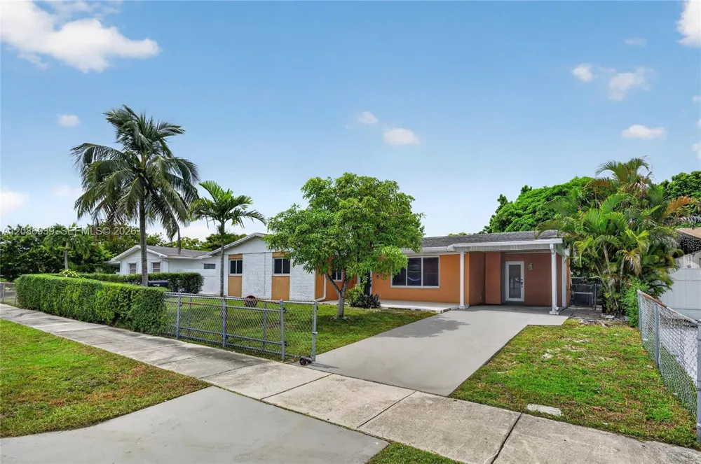 19920 SW 118th Pl Miami, FL 33177