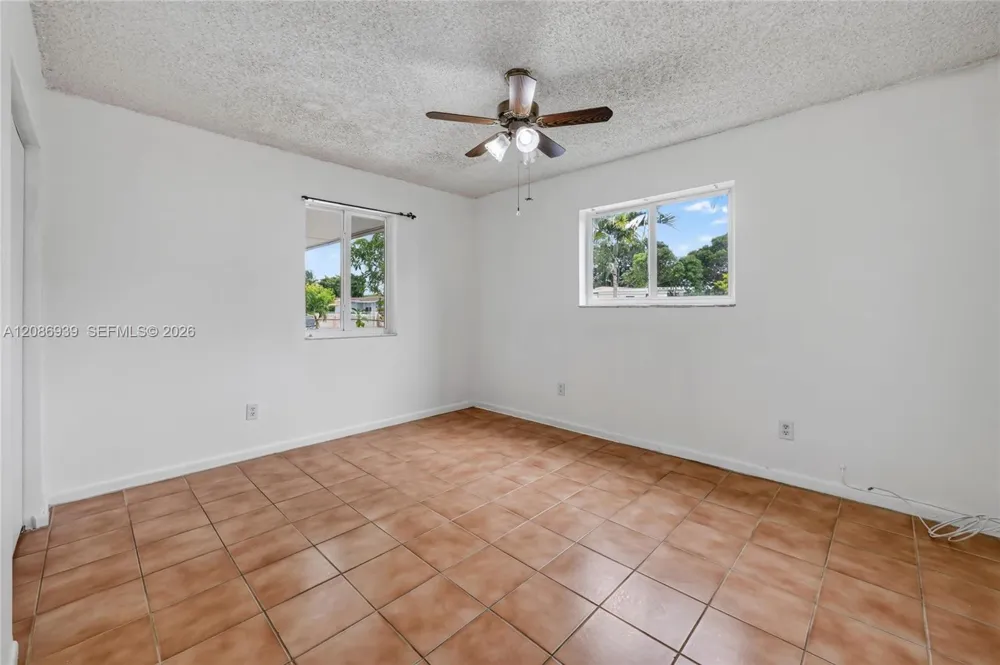 19920 SW 118th Pl Miami, FL 33177