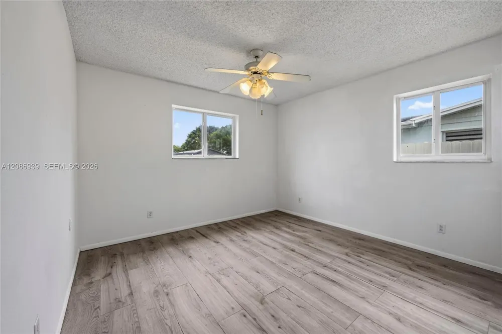 19920 SW 118th Pl Miami, FL 33177