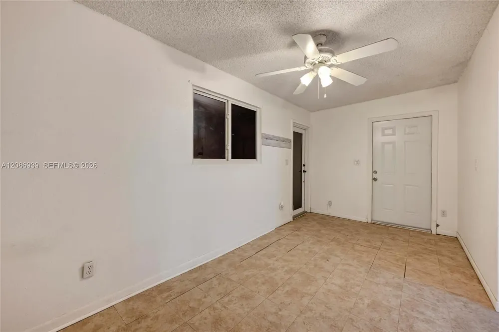 19920 SW 118th Pl Miami, FL 33177